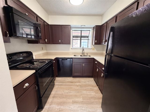 1502 Allen Drive, Cedar Hill, TX 75104
