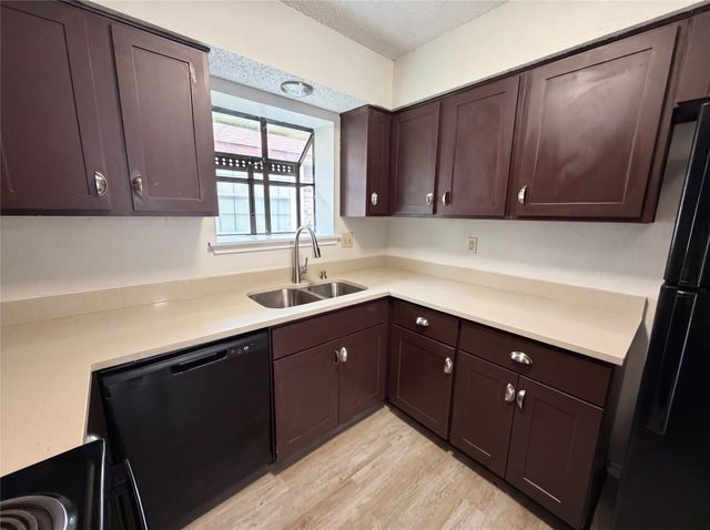 1502 Allen Drive, Cedar Hill, TX 75104