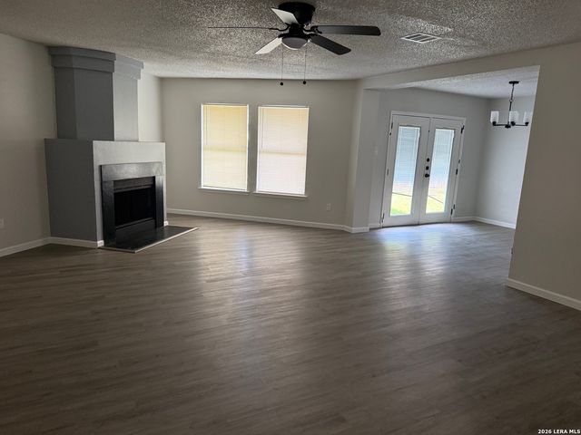 1041 Rolling Path, New Braunfels, TX 78130