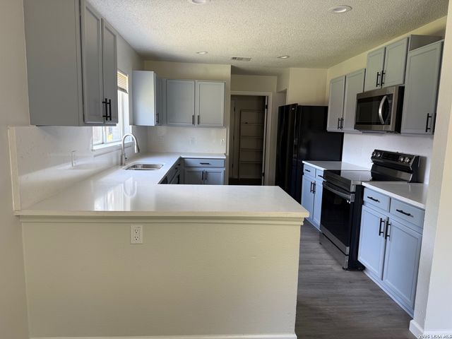 1041 Rolling Path, New Braunfels, TX 78130