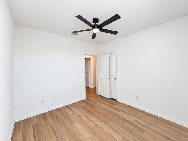 1605 River Crossing Drive, Anna, TX 75409