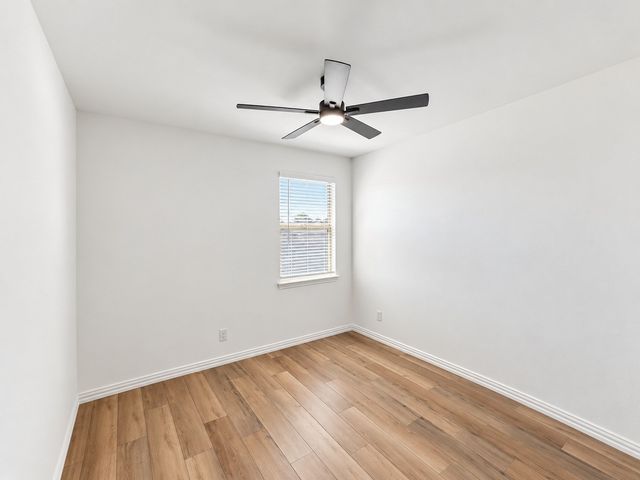 1605 River Crossing Drive, Anna, TX 75409