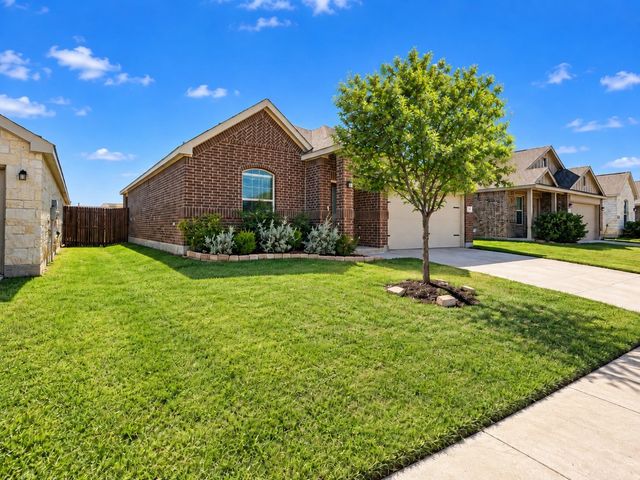 1605 River Crossing Drive, Anna, TX 75409