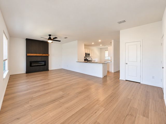 1605 River Crossing Drive, Anna, TX 75409