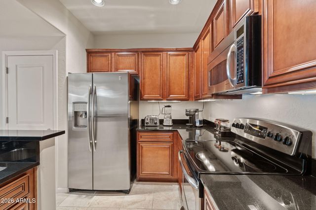 3935 E ROUGH RIDER Road 1169, Phoenix, AZ 85050