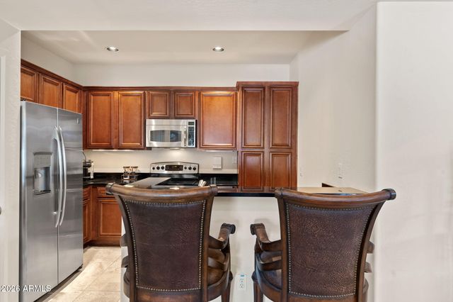 3935 E ROUGH RIDER Road 1169, Phoenix, AZ 85050