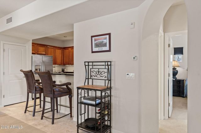 3935 E ROUGH RIDER Road 1169, Phoenix, AZ 85050
