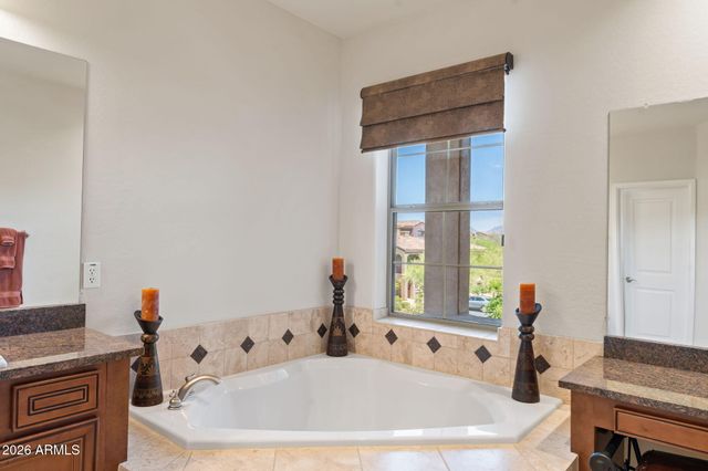 3935 E ROUGH RIDER Road 1169, Phoenix, AZ 85050