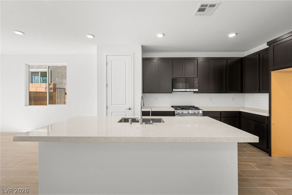 8587 Balfour Meadows Avenue, Las Vegas, NV 89113 — photo 5