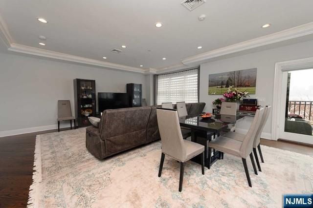 30 Marquis Court, Edgewater, NJ 07020