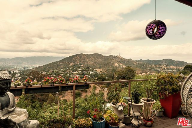 7185 Pacific View Drive, Los Angeles, CA 90068