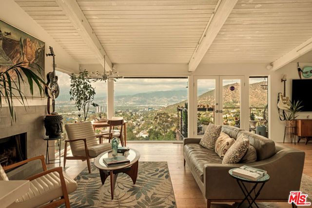 7185 Pacific View Drive, Los Angeles, CA 90068