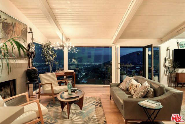 7185 Pacific View Drive, Los Angeles, CA 90068