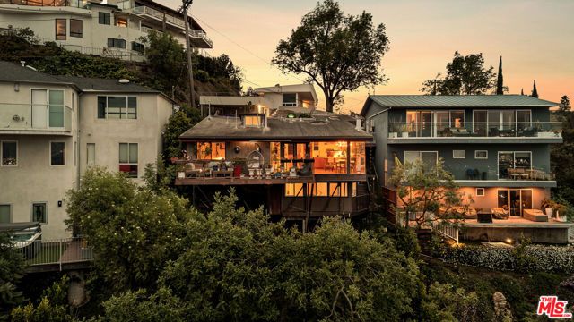 7185 Pacific View Drive, Los Angeles, CA 90068