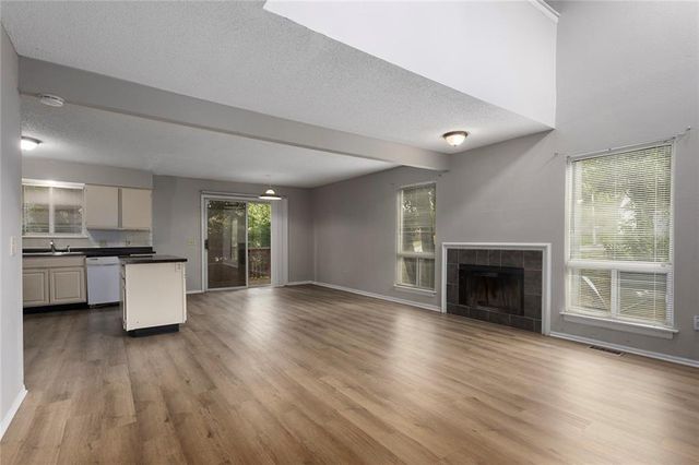 8953 Hauser Street, Lenexa, KS 66215