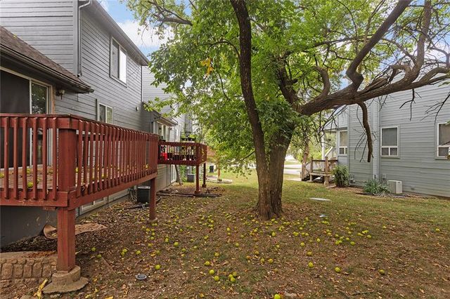 8953 Hauser Street, Lenexa, KS 66215