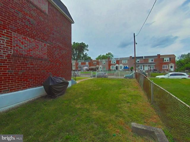 2071 KENT RD, Folcroft, PA 19032