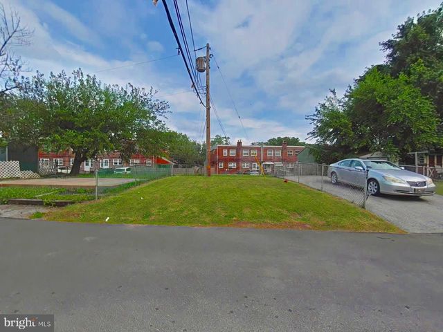 2071 KENT RD, Folcroft, PA 19032