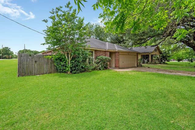 339 N Missouri Street, Orchard, TX 77485