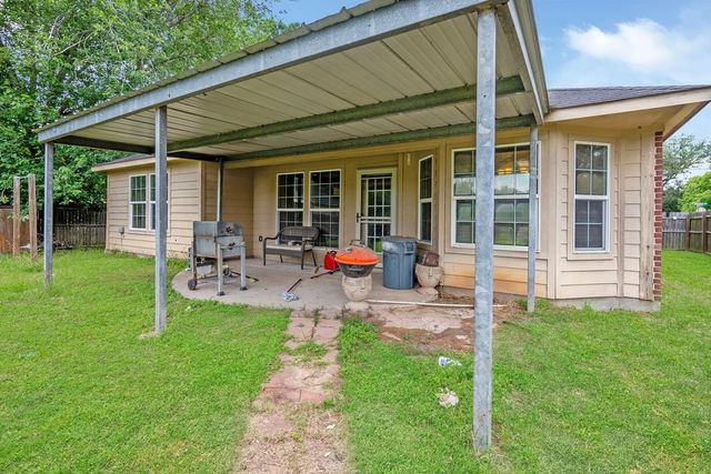339 N Missouri Street, Orchard, TX 77485