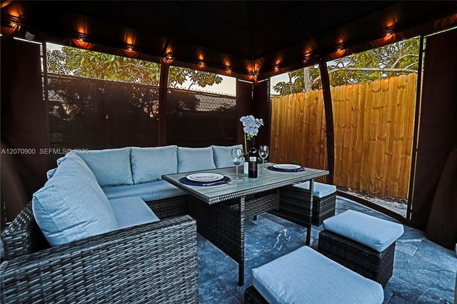 8651 Sunset Strip, Sunrise, FL 33322