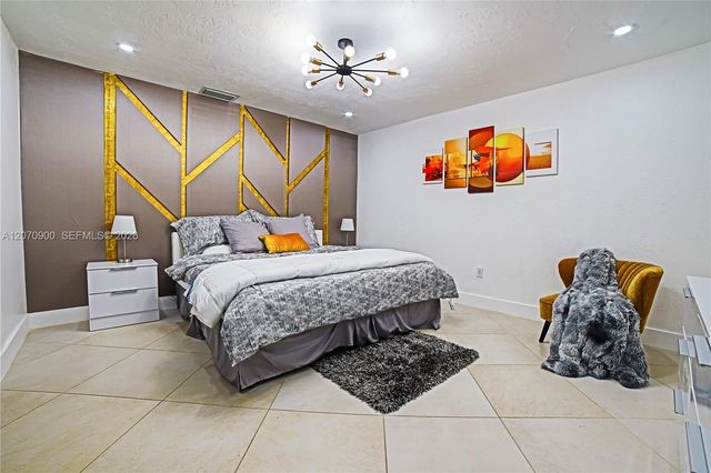 8651 Sunset Strip, Sunrise, FL 33322
