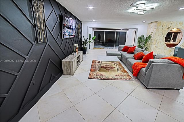 8651 Sunset Strip, Sunrise, FL 33322