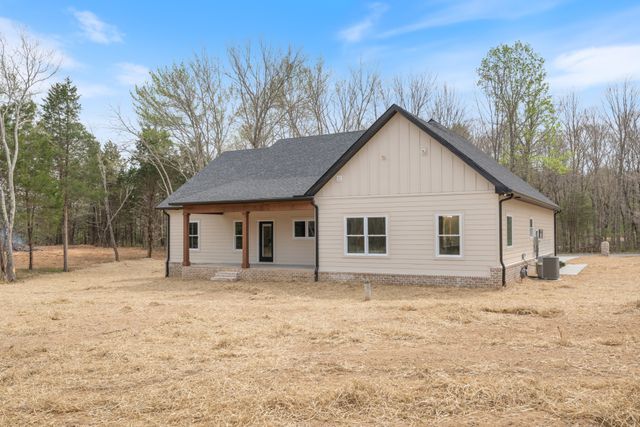 1049 Big Bartons Creek Rd, Dickson, TN 37055