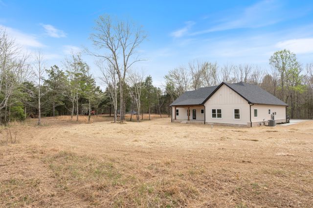 1049 Big Bartons Creek Rd, Dickson, TN 37055