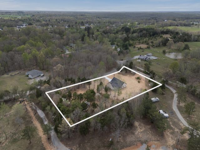 1049 Big Bartons Creek Rd, Dickson, TN 37055