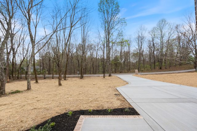1049 Big Bartons Creek Rd, Dickson, TN 37055