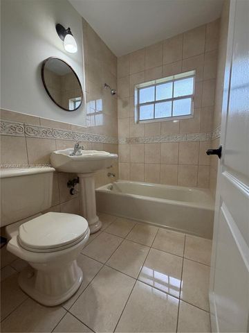 6746 SW 32nd Ter, Miami, FL 33155