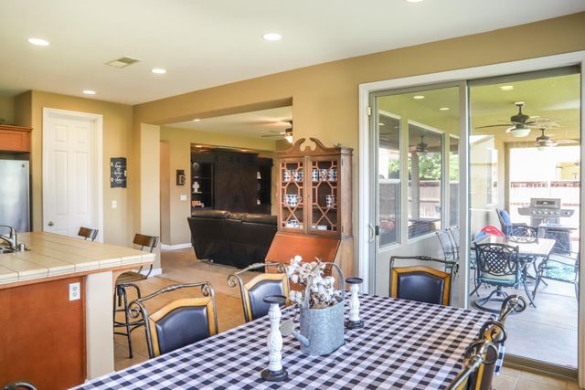 4292 N Gregory Avenue, Fresno, CA 93722