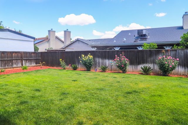 4292 N Gregory Avenue, Fresno, CA 93722