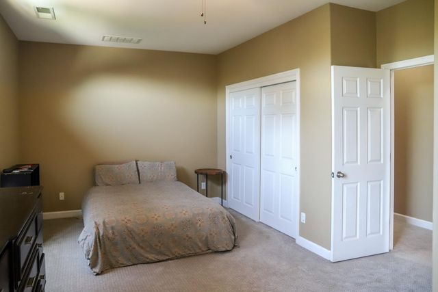 4292 N Gregory Avenue, Fresno, CA 93722