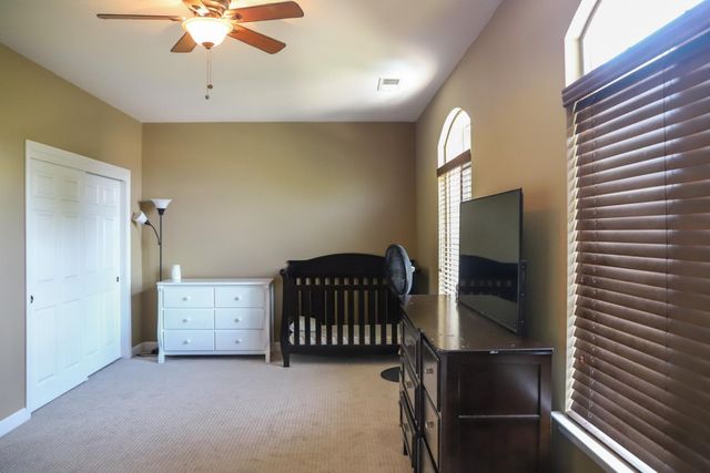 4292 N Gregory Avenue, Fresno, CA 93722