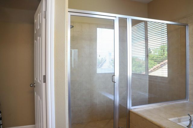 4292 N Gregory Avenue, Fresno, CA 93722