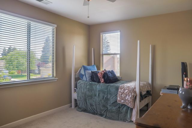 4292 N Gregory Avenue, Fresno, CA 93722