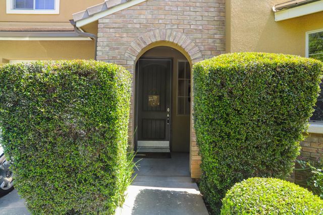 4292 N Gregory Avenue, Fresno, CA 93722