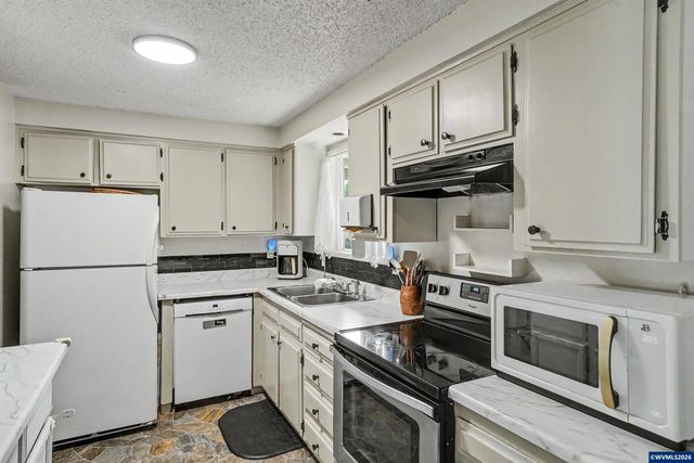 4865 Newtown Av SE, Salem, OR 97302