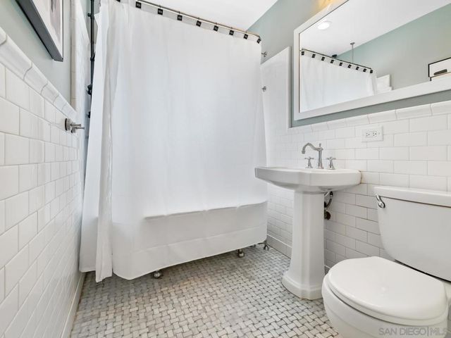 248 W 9Th Ave, Escondido, CA 92025