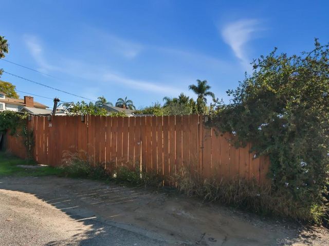 248 W 9Th Ave, Escondido, CA 92025