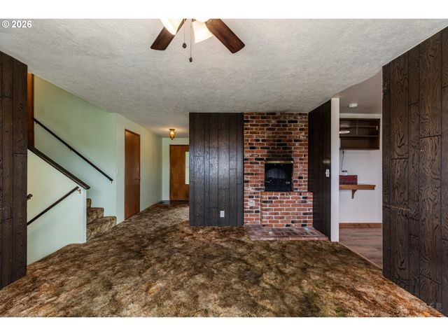 75093 TOWNSEND Rd, Rainier, OR 97048