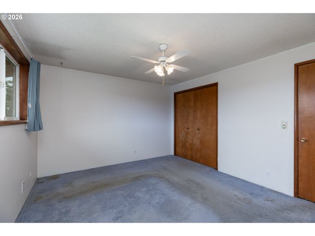 75093 TOWNSEND Rd, Rainier, OR 97048