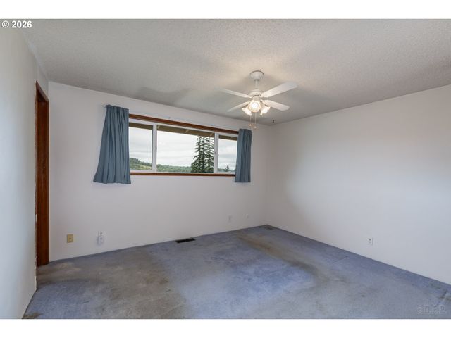 75093 TOWNSEND Rd, Rainier, OR 97048