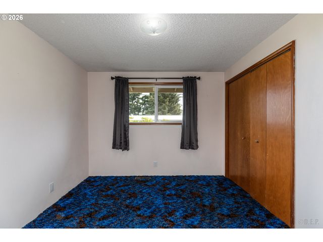 75093 TOWNSEND Rd, Rainier, OR 97048