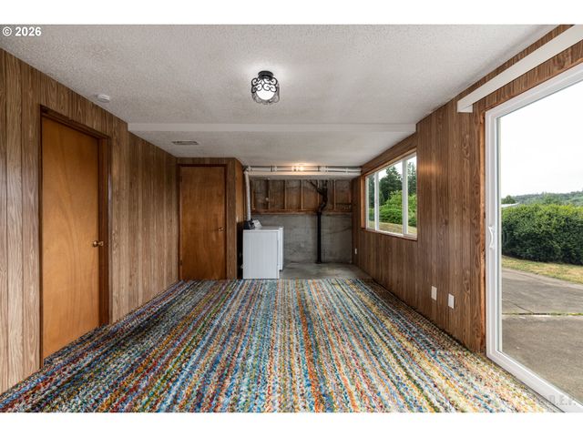 75093 TOWNSEND Rd, Rainier, OR 97048