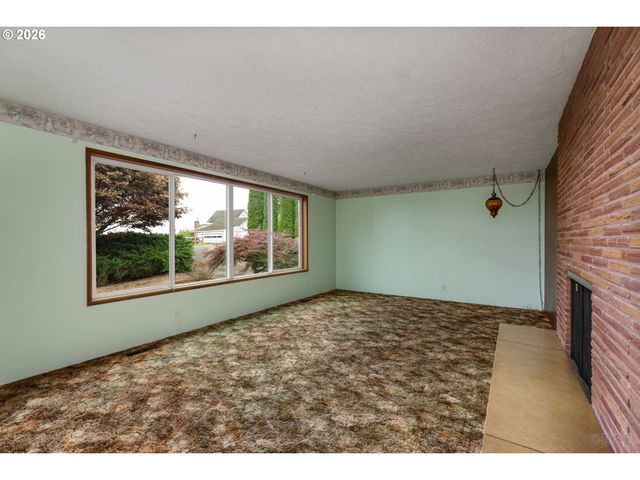 75093 TOWNSEND Rd, Rainier, OR 97048