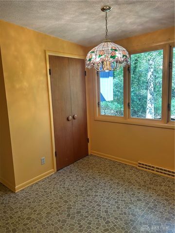 1535 Winding Trail, Springfield, OH 45503