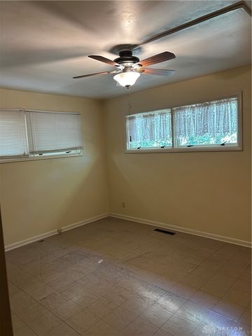1535 Winding Trail, Springfield, OH 45503